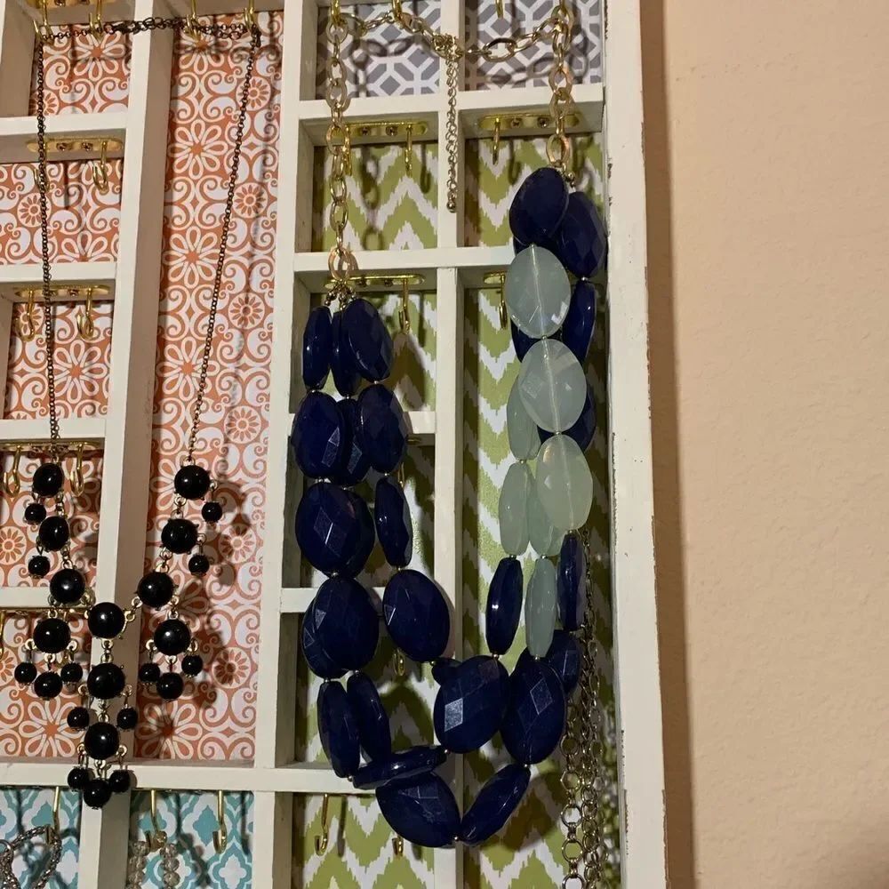 Statement Necklace Bundle - Picture 3 of 6